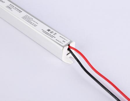 Блок питания ультратонкий для светодиодной ленты 24V 24W 1A IP20 185-260V 172*18*18 GS8622