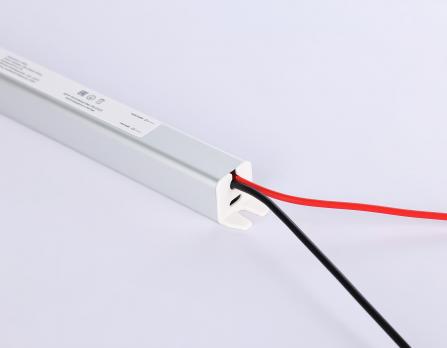 Блок питания ультратонкий для светодиодной ленты 24V 36W 1.5A IP20 185-260V 282*18*18 GS8623