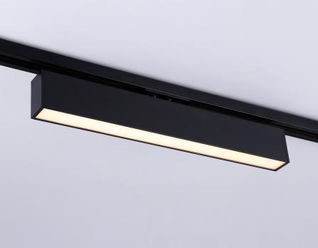 Трековый однофазный светодиодный светильник GL6775 BK черный LED 24W 3000K 600*22*48 Ambrella Light
