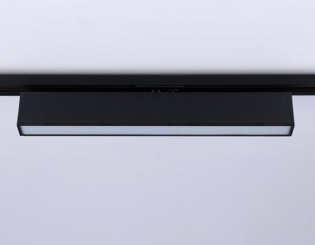 Трековый однофазный светодиодный светильник GL6775 BK черный LED 24W 3000K 600*22*48 Ambrella Light
