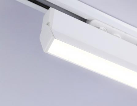 Трековый однофазный светодиодный светильник GL6806 WH белый LED 12W 4200K 230*22*87 Ambrella Light