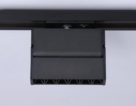Трековый однофазный светодиодный светильник GL6813 BK черный LED 6W 3000K 24° 115*22*87 Ambrella Light