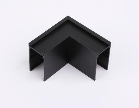 Коннектор угловой для накладного шинопровода Magnetic 220V GL1032 BK черный коннектор угловой для накладного шинопровода Magnetic 220V 80*80*52 Ambrella light