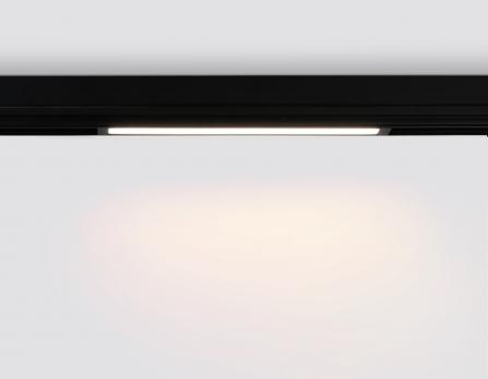 Управляемый светодиодный светильник для шинопровода Magnetic 220V диммируемый 3000-6400K GL1272 BK черный IP20 15W 3000K-6400K 220V 120° 342*25*42 (Без ПДУ) Ambrella light