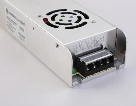 Блок питания с EMC для светодиодной ленты 12V 360W 30A IP20 185-260V 223*67*40 GS8656 GS8656 блок питания 12V 360W 30A IP20 185-260V EMC 223*67*40 Ambrella light