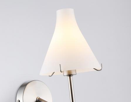 Настенный светильник LH57127 SN/FR никель/белый матовый E14 max 40W 210*150*280 Ambrella light