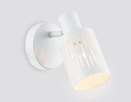 Светильник накладной TR8663 WH белый E14 max 60W 180*100*150 Ambrella light